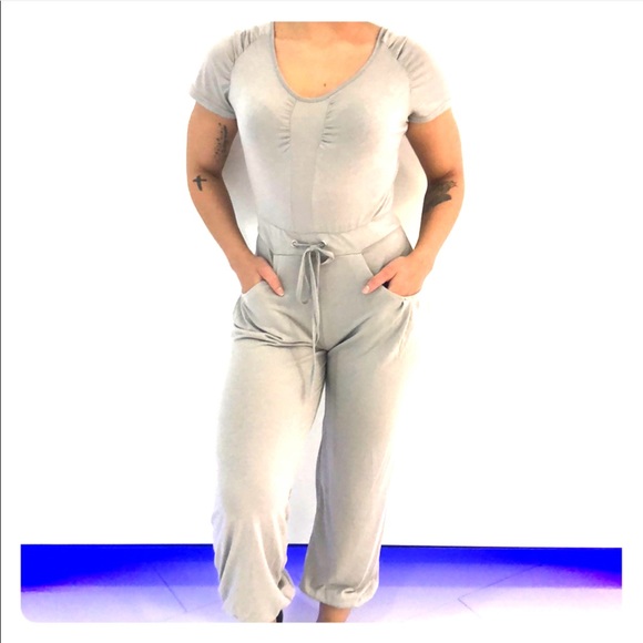 NWOT Casual Jumpsuit with pockets - Picture 2 of 7